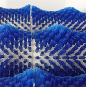 Cepillo cilíndrico técnico con fibra de nylon y base de polipropileno ideal para limpieza