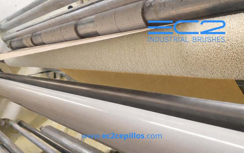 Cepillo cilíndrico con fibra de nylon y núcleo de polipropileno para microperforado Kraft en industria de papel